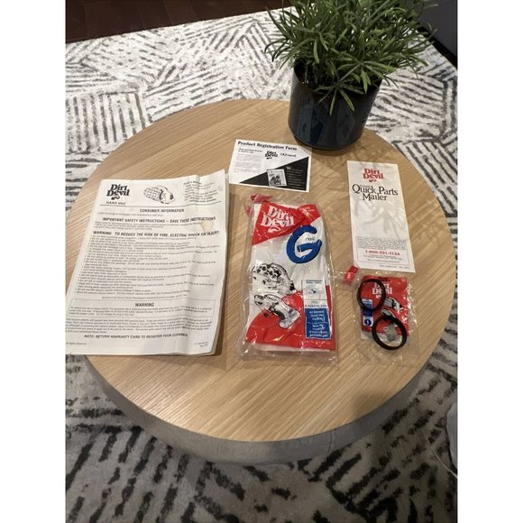 Vintage ￼1996 Royal Dirt Devil Plus Hand Held Corded Vacuum Model 08100 Tested ￼ - Picture 13 of 16